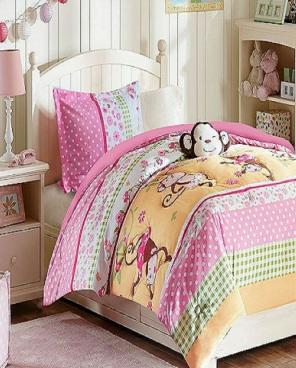 Twin Size Comforter