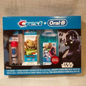 Crest Oral B Disney Star Wars Gift Pack