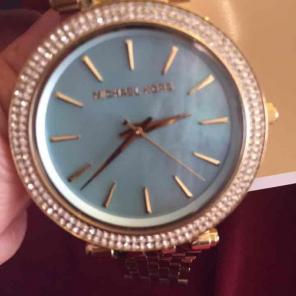 NWT Michael Kors Mother of pearl darci