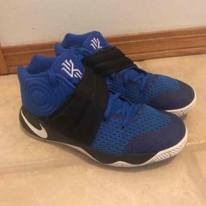 Kyrie Irving 2 size 2.5