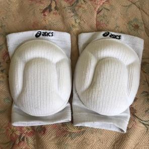 white knee pads