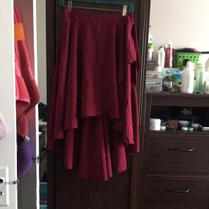 Ladies Ruffle-cut Burgundy Skirt