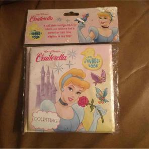 Cinderella bubble bath book