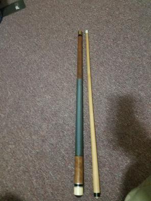 Pool cue
