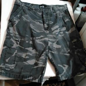 MEN Grey camouflage shorts