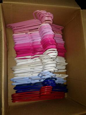 61 kids hangers