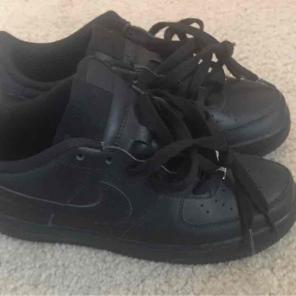 Nike Air Force 1's (one)all black size 7