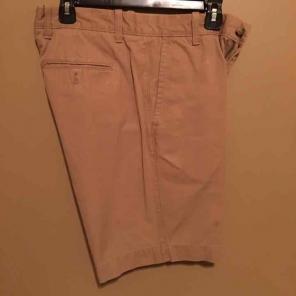 GAP khaki shorts