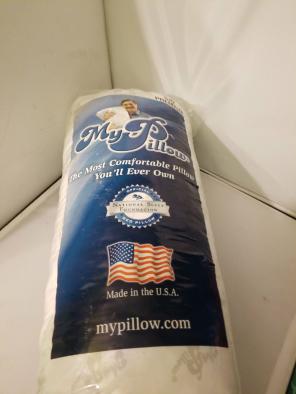 NEW My Pillow S/Q Premium
