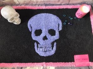 Betsey Johnson 21x34 Skull Bath Mat