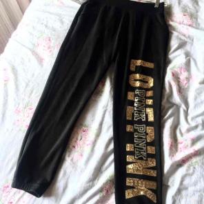 NWOT VS PINK RARE SWEATS