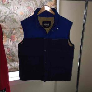Patagonia large puffy vest