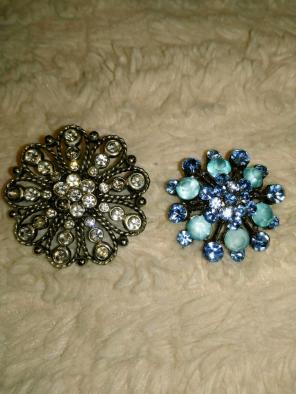 Pair of 2 Brooches