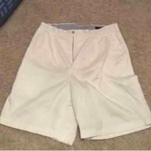 Men's light khaki definitive shorts