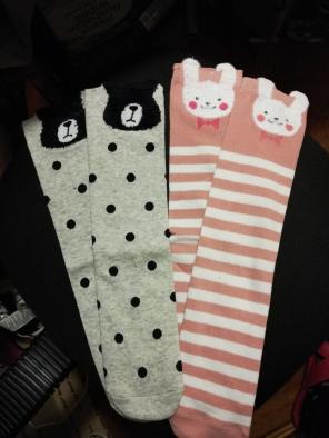 2 pairs knee high girls socks
