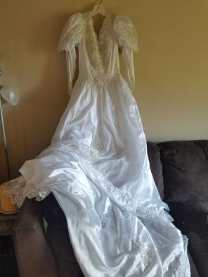 Euc sz 10 vintage wedding dress