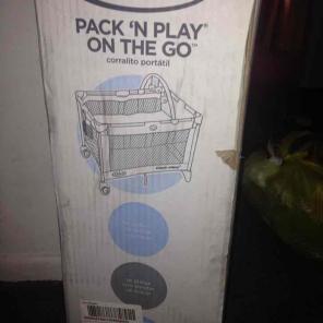 Graco pack n play with entertainment