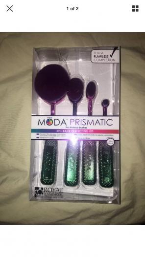 Moda Prismatic Mermaid Brushes