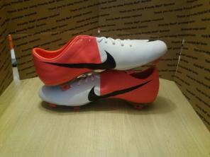 Nike Soccer Cleats Size 13