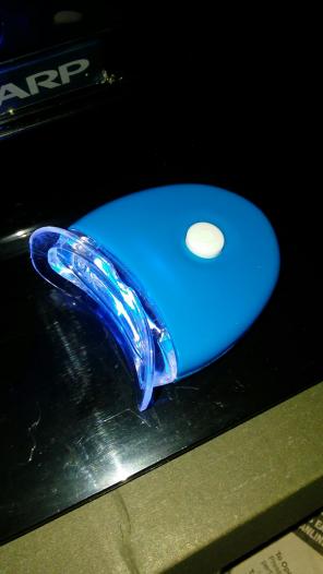 Teeth whitening led light