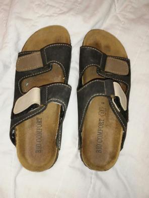 Very dark brown unisex sandals size 43
