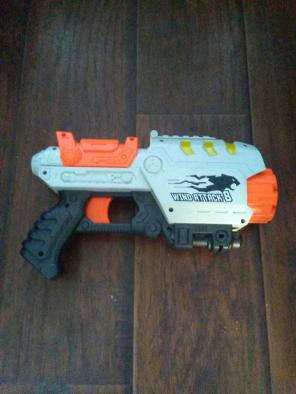 8 shot Nerf Gun