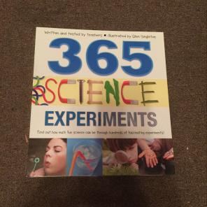 365 SCIENCE EXPERIMENTS FOR KIDS