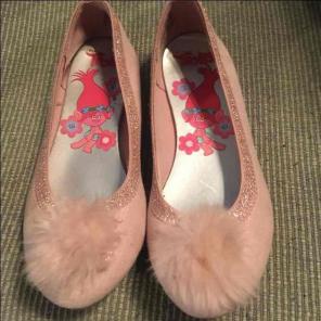 Trolls girls size 12.5