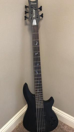 Schecter 5 String Bass