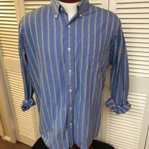 Men's American Eagle Button Up