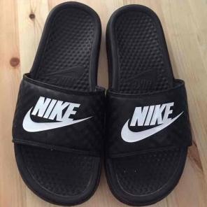 Nike slides sz8
