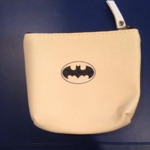 BATMAN LOGO CLUTCH PURSE ZIP