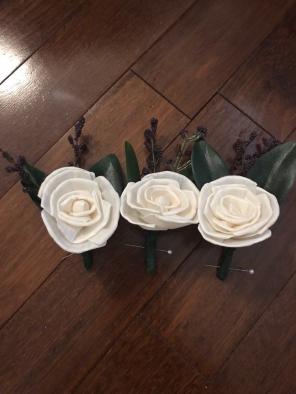 Sola Wood Flower Boutonnières Handmade