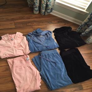 3 Maternity Sweats And hoodies