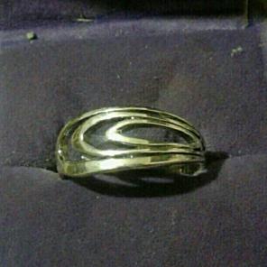 Genuine .925ss elapsed oval ring.