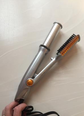 In Styler Hair Curler