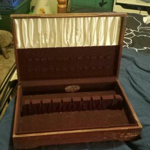 Silverware box
