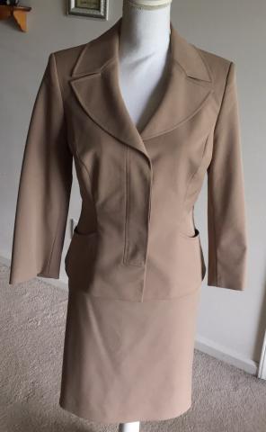 Cool & chic 2 piece suit