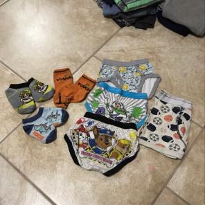 Boys 3T-4T Undies Socks