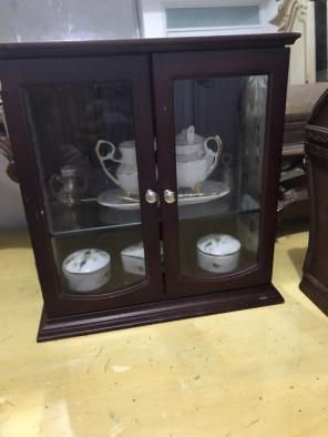 Table Small Curio