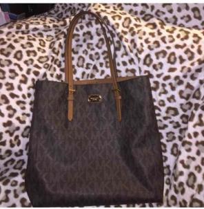 Michael Kors tote