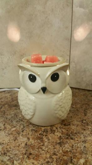White Owl Warmer& Scented Wax Melts