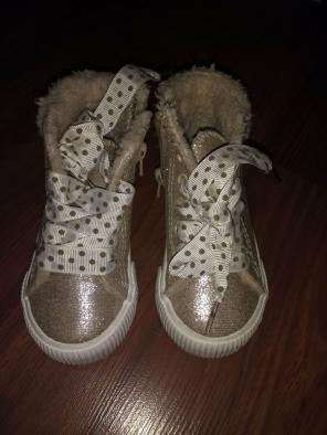 Little girls size 9 shoes