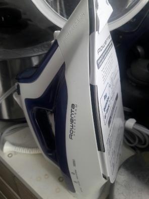 Rowenta access steam iron -