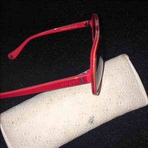 Gucci kids shades with case