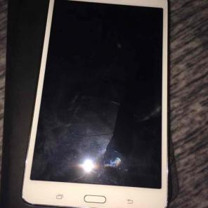 White Samsung galaxy tablet 4