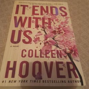 IT ENDS WITH US PAPERBACK