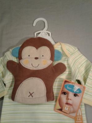 Baby NWT 3-6 Mo with Tub Mitt