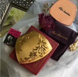 Vintage powder compact decor