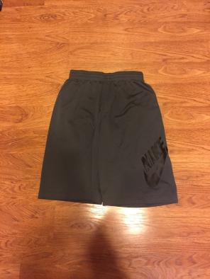 NIKE SB SHORTS SIZE LARGE